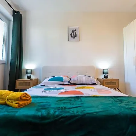 T5, 4 Chambres, St Charles/joliette Wifi, Terrasse Appartement Marseille
