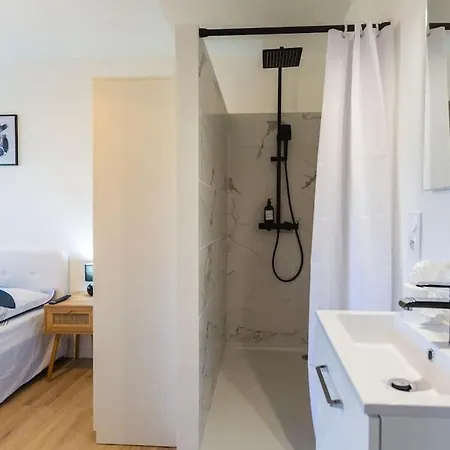 Apartment T5, 4 Chambres, St Charles/joliette Wifi, Terrasse Marseille