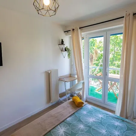 Apartment T5, 4 Chambres, St Charles/joliette Wifi, Terrasse