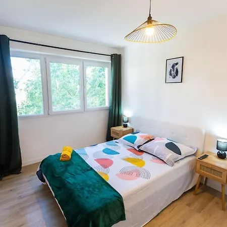 T5, 4 Chambres, St Charles/joliette Wifi, Terrasse