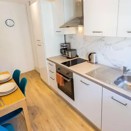 T5, 4 Chambres, St Charles/joliette Wifi, Terrasse